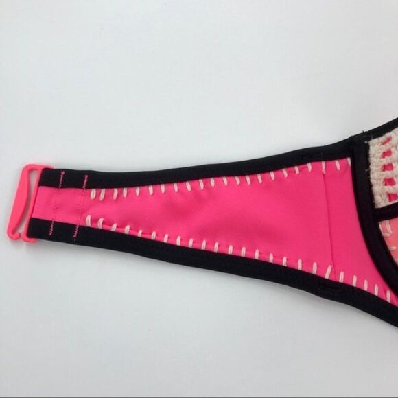 Victorias Secret Strapless Crochet Bikini Top 32DD - Picture 2 of 6